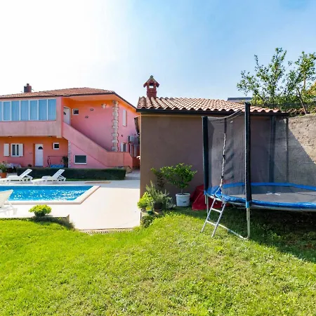 Appartamento Jere-2 By Interhome